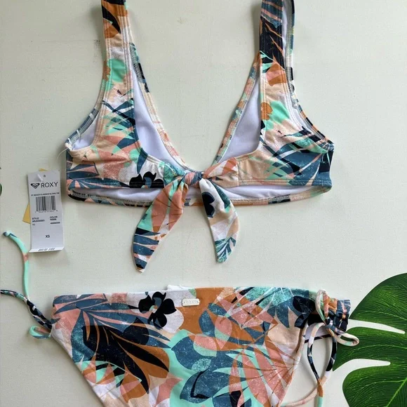 🔅ROXY Beach Classics Full Body Bikini Set🔅 - Picture 2 of 4